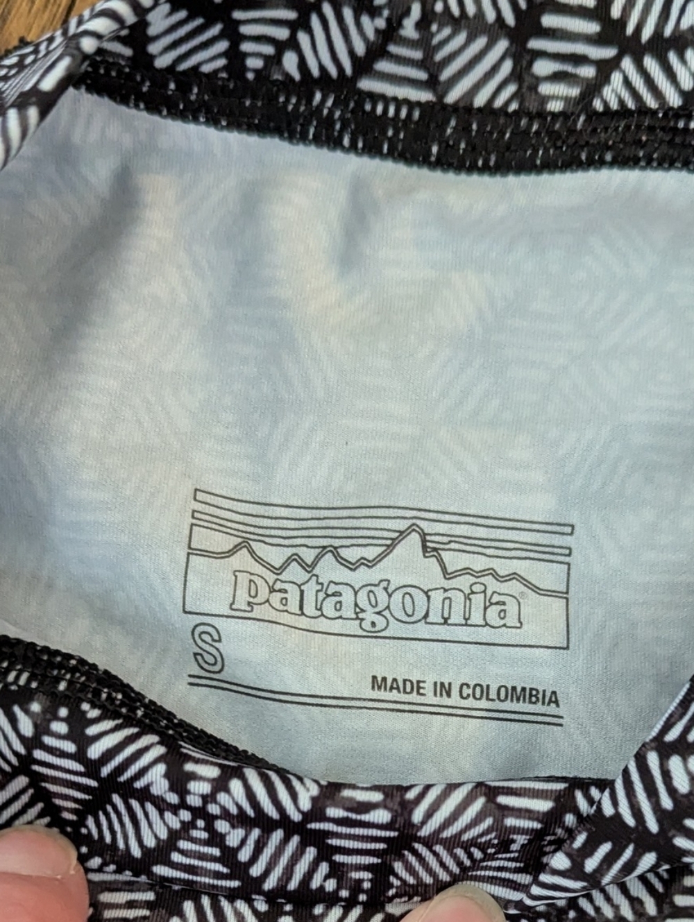 Patagonia Rash Guard Top - Picture 2 of 2